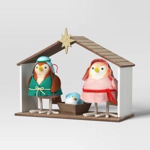 Featherly Friends Nativity scene